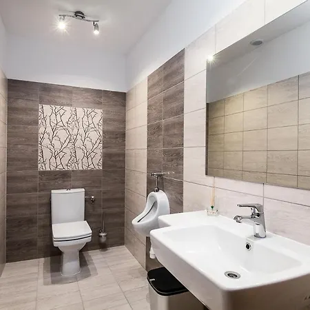 Roza Sudetow Couette-café 3*